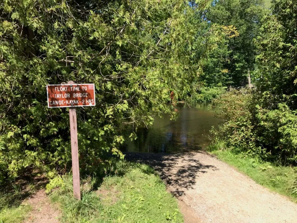 1011 S Riverview Drive Hesperia, MI 49421