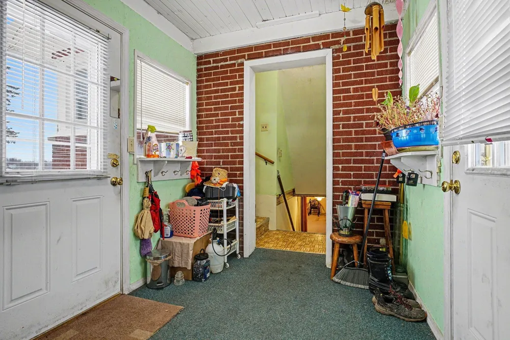 5494 Old Pipestone Road Eau Claire, MI 49111