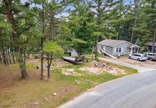 8511 W Easy Street Mears, MI 49436