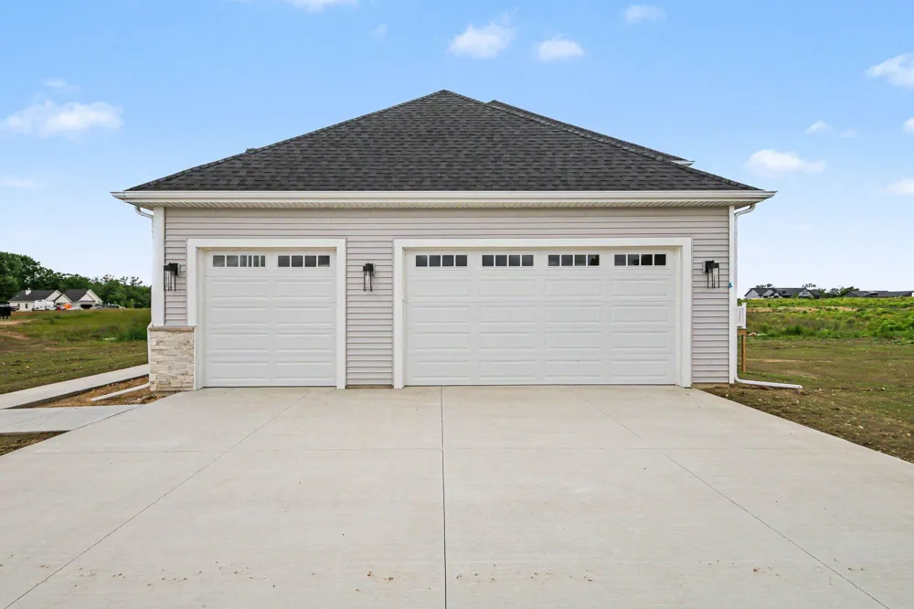 8670 Bosque Drive SE Caledonia, MI 49316
