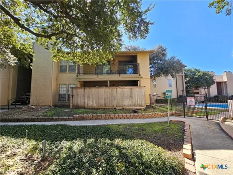 1202 Thorpe Lane #604