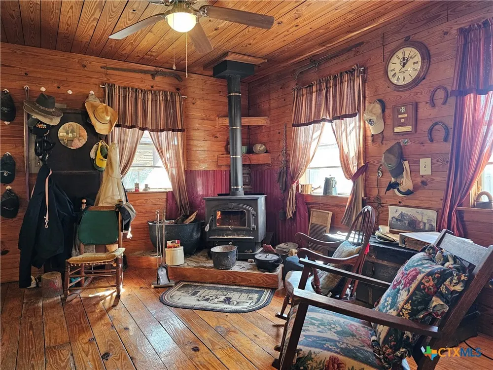 2051 County Road 3155 Valley Mills, TX 76689