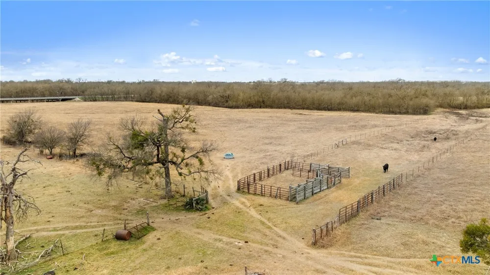 9562 State Hwy 53 Rogers, TX 76569
