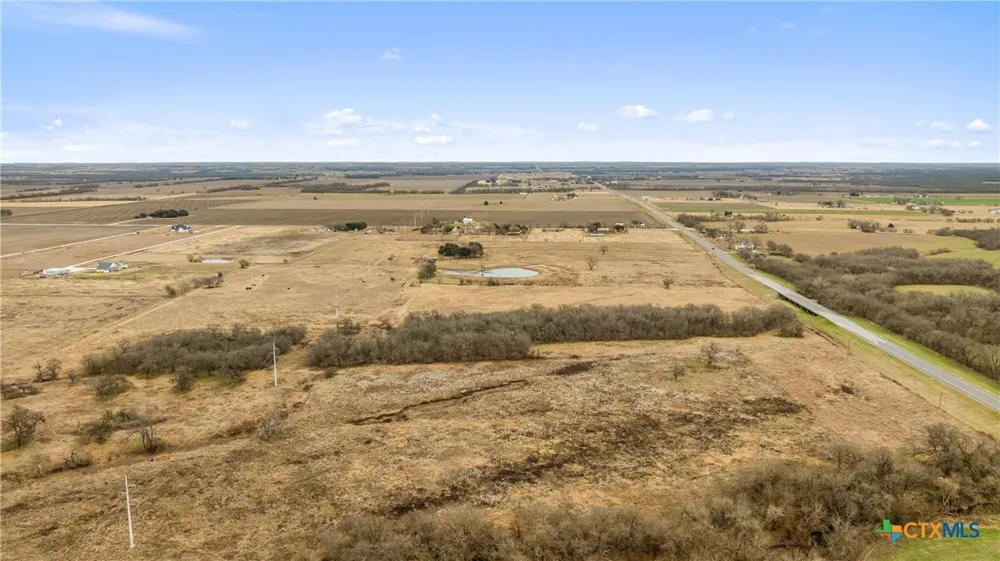 9562 State Hwy 53 Rogers, TX 76569