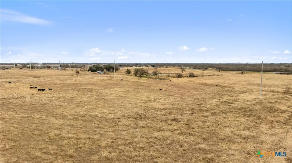 9562 State Hwy 53 Rogers, TX 76569