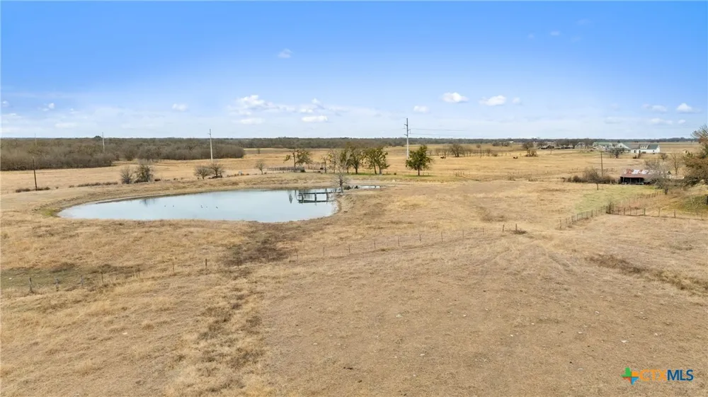 9562 State Hwy 53 Rogers, TX 76569
