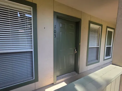 302 St. Andrews #E-103