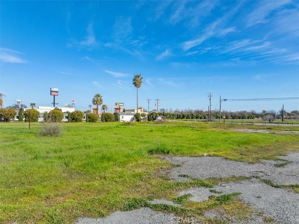 1075 99w Corning, CA 96021