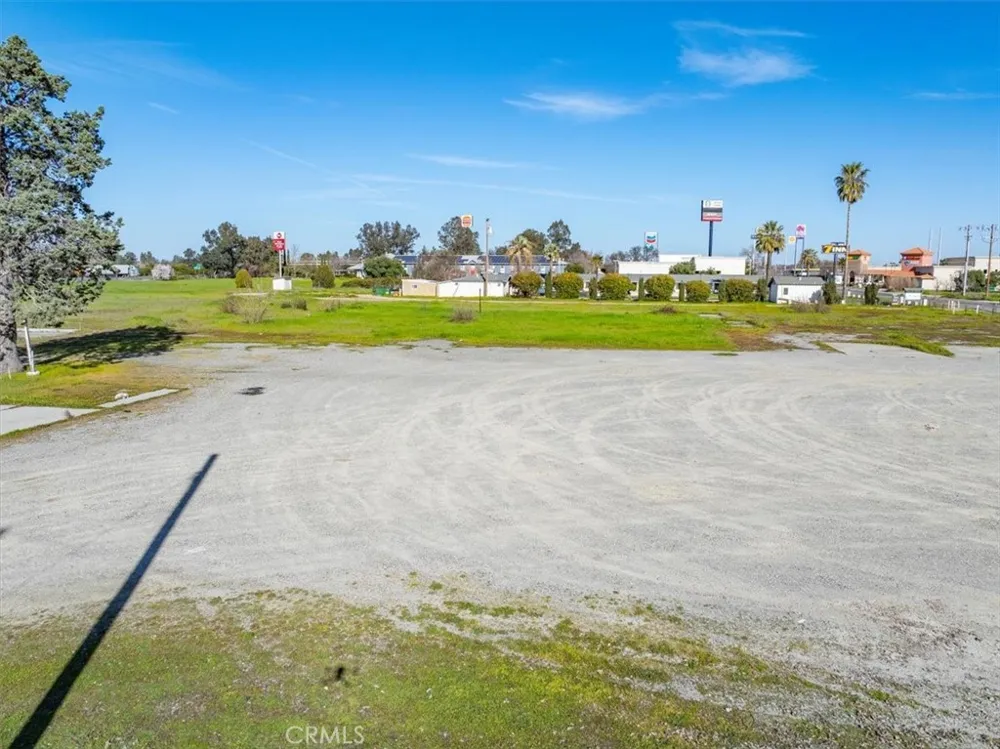1075 99w Corning, CA 96021