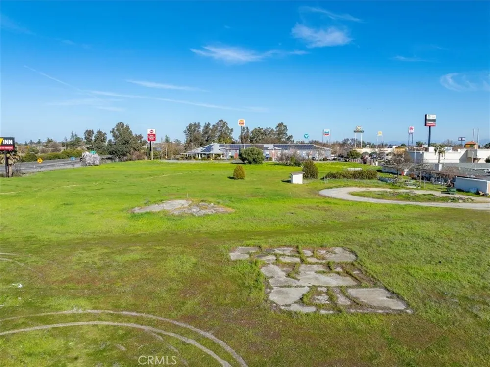 1075 99w Corning, CA 96021