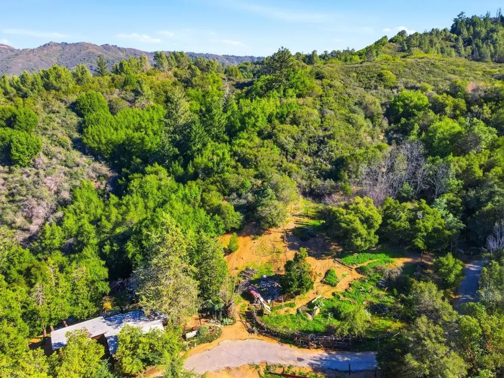 24733 Loma Prieta Avenue Los Gatos, CA 95033