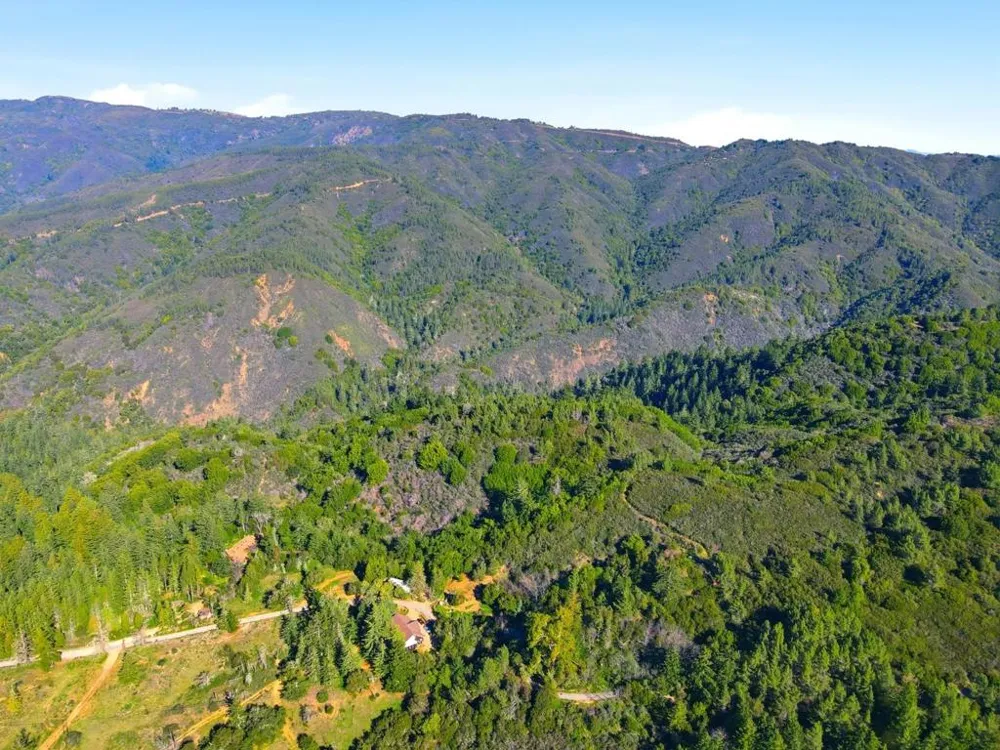 24733 Loma Prieta Avenue Los Gatos, CA 95033
