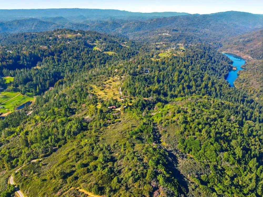 24733 Loma Prieta Avenue Los Gatos, CA 95033