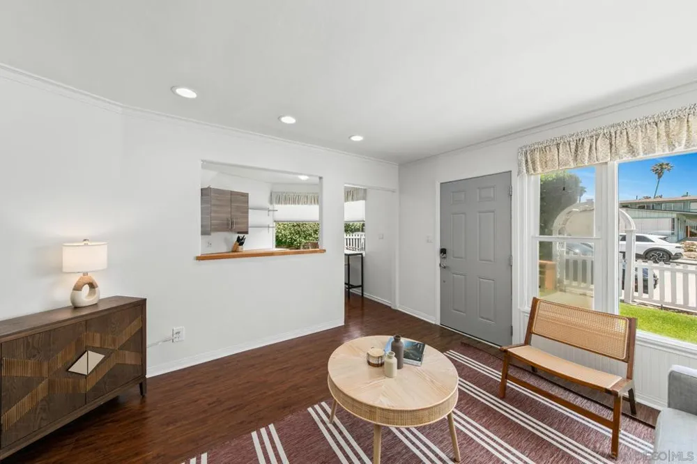 4853 Ocean/Law San Diego, CA 92109