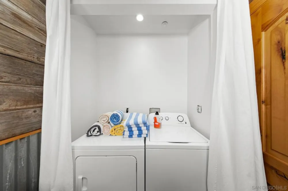 4853 Ocean/Law San Diego, CA 92109