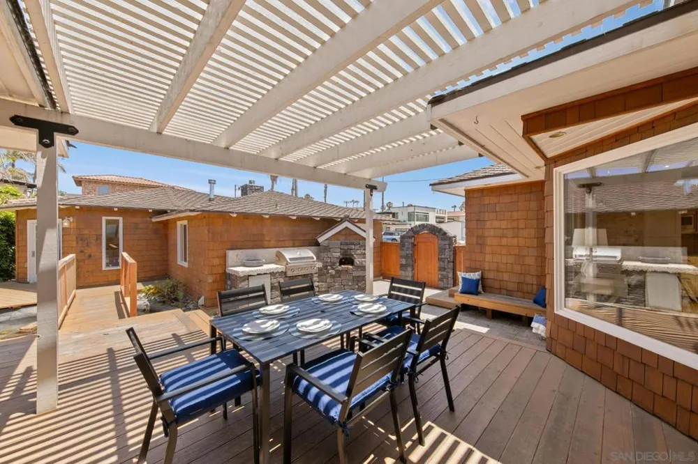 4853 Ocean/Law San Diego, CA 92109