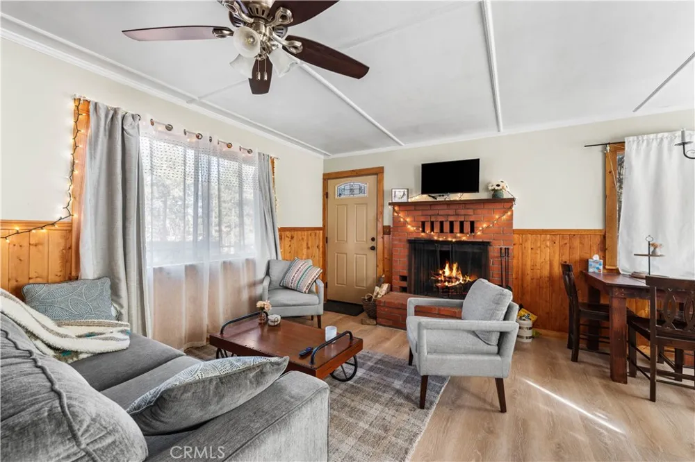 314 Victoria Big Bear, CA 92386