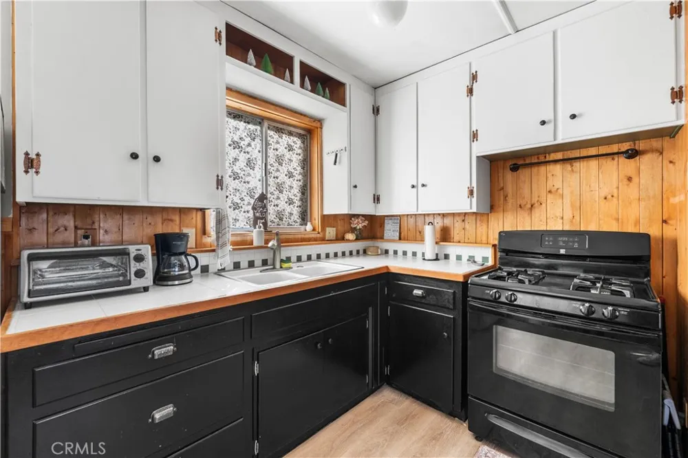 314 Victoria Big Bear, CA 92386