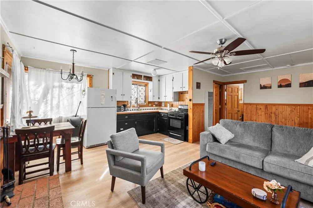 314 Victoria Big Bear, CA 92386