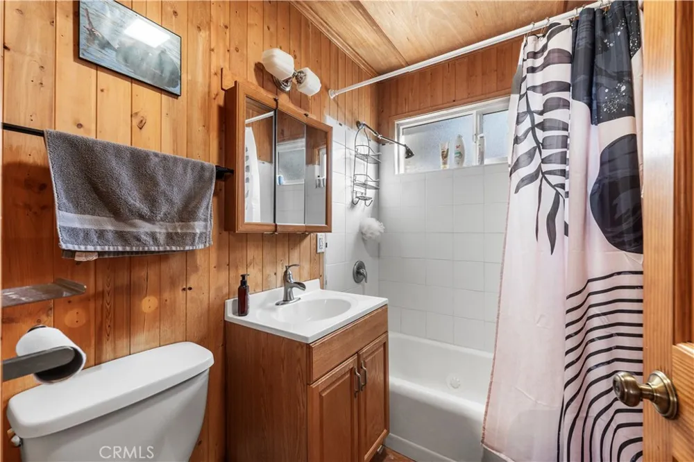 314 Victoria Big Bear, CA 92386