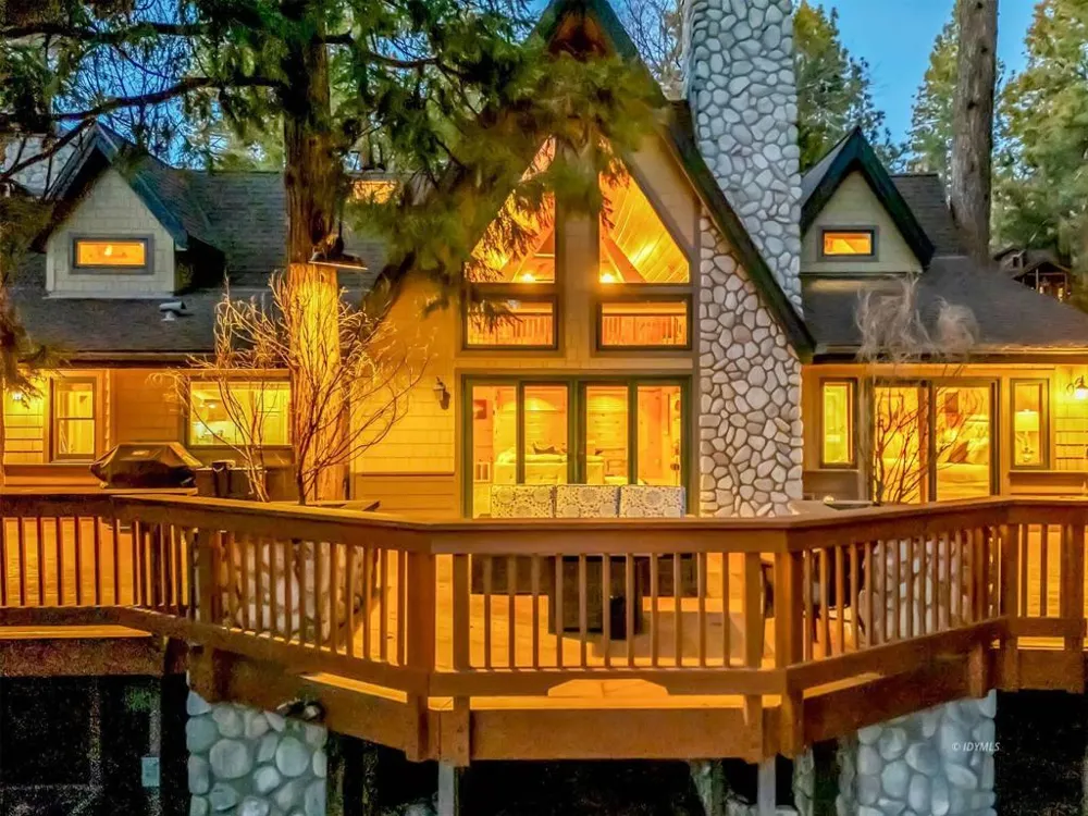 26620 Pine Avenue Idyllwild, CA 92549