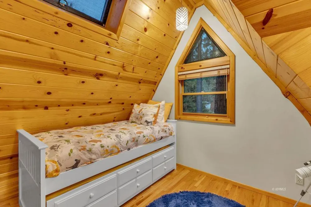 26620 Pine Avenue Idyllwild, CA 92549