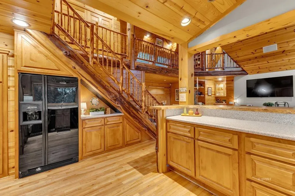26620 Pine Avenue Idyllwild, CA 92549
