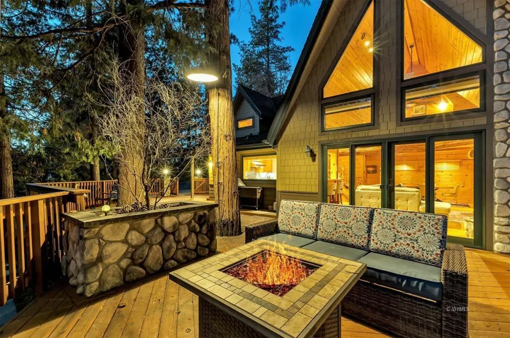 26620 Pine Avenue Idyllwild, CA 92549