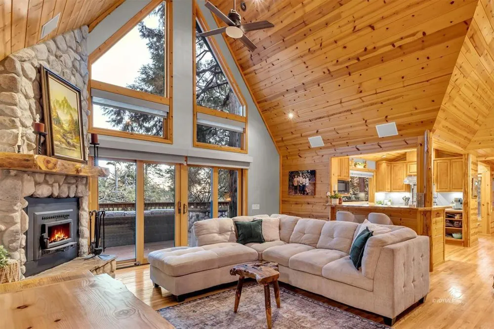 26620 Pine Avenue Idyllwild, CA 92549