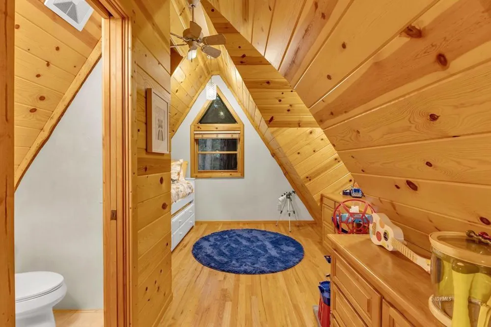 26620 Pine Avenue Idyllwild, CA 92549