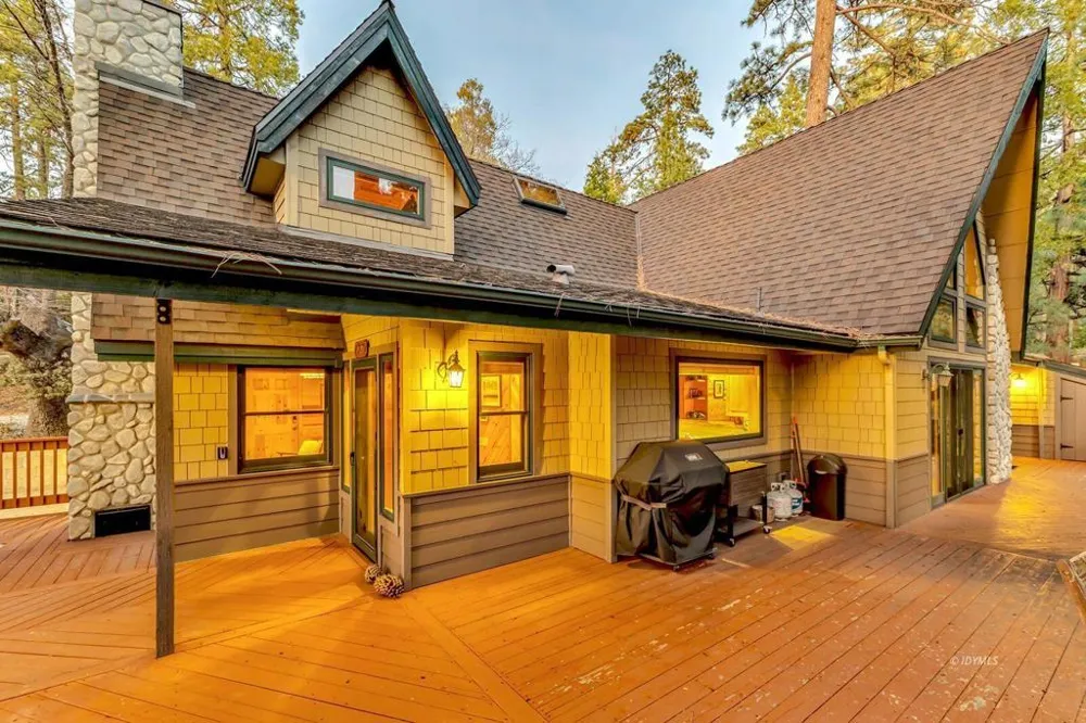 26620 Pine Avenue Idyllwild, CA 92549