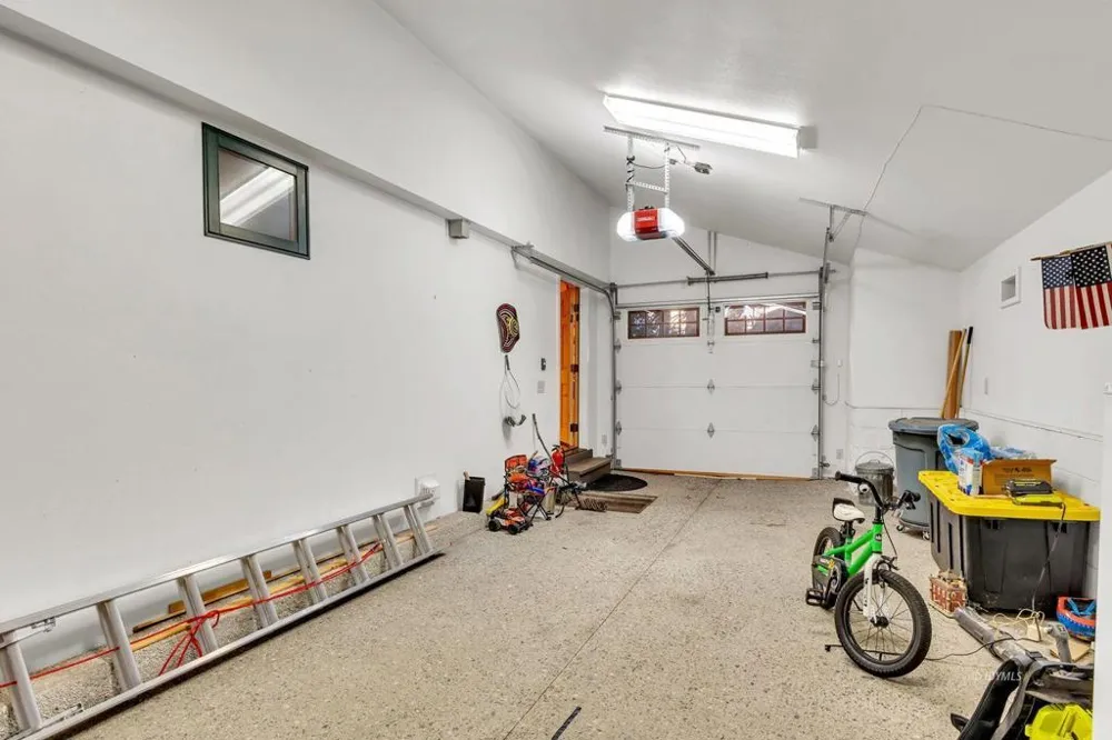 26620 Pine Avenue Idyllwild, CA 92549