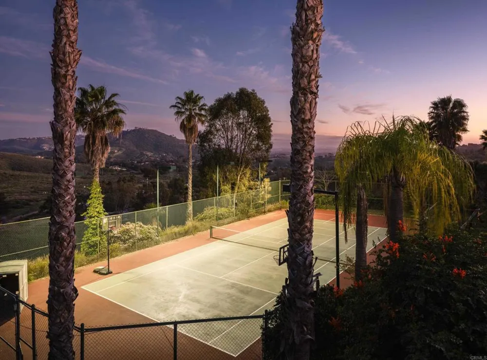 20780 Fortuna Del Norte Elfin Forest, CA 92029