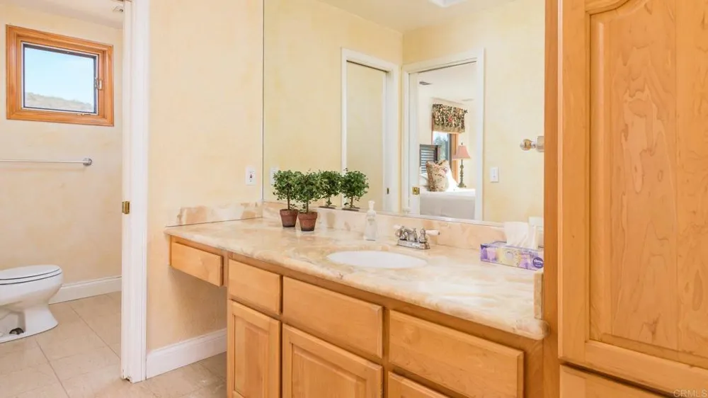 20780 Fortuna Del Norte Elfin Forest, CA 92029