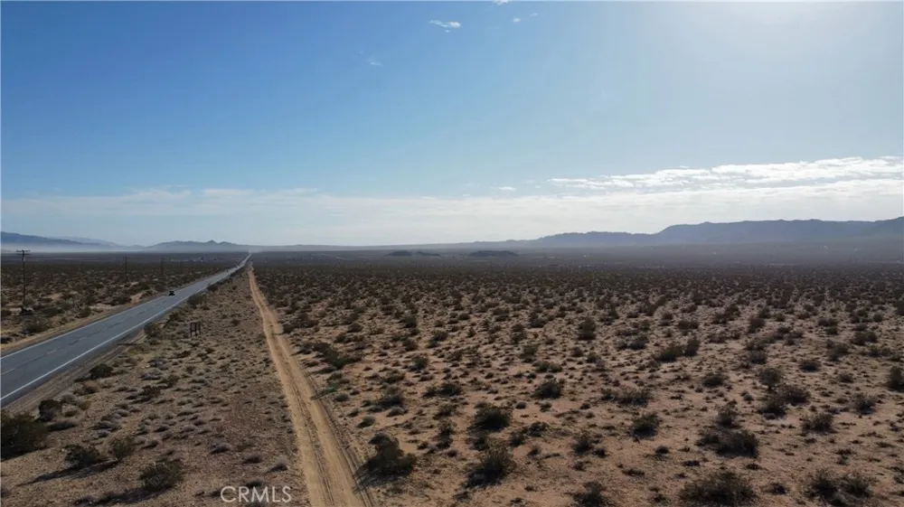 16 Old Woman Springs Road Johnson Valley, CA 92356