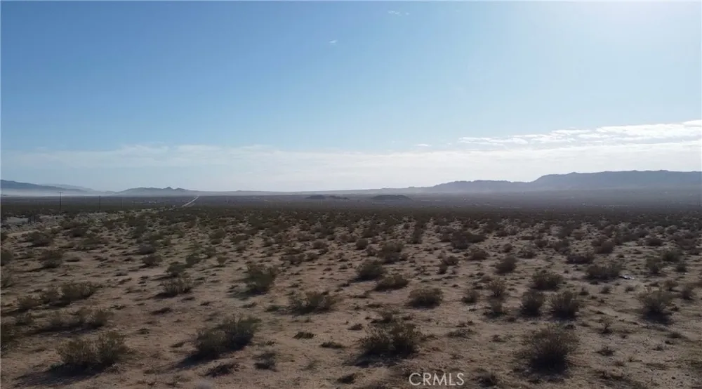 17 Old Woman Springs Road Johnson Valley, CA 92356