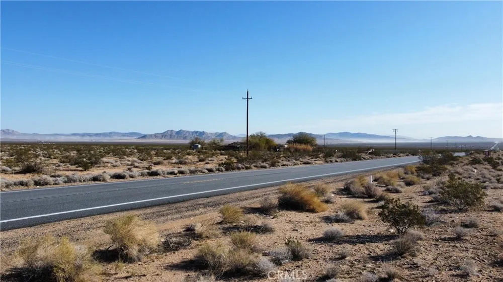 17 Old Woman Springs Road Johnson Valley, CA 92356