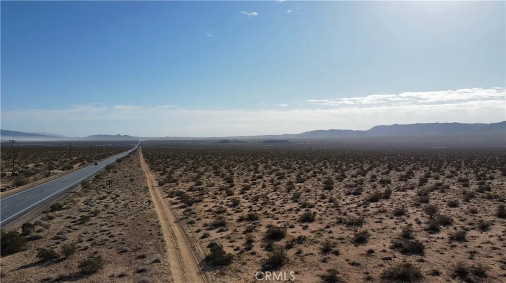 18 Old Woman Springs Road Johnson Valley, CA 92356