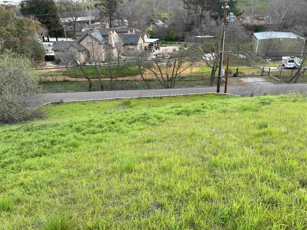 1388 Lawrence Rd Danville, CA 94506