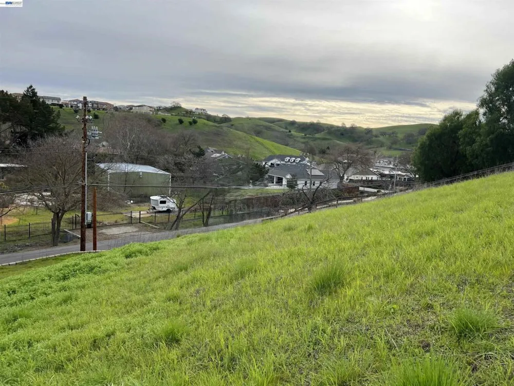 1388 Lawrence Rd Danville, CA 94506