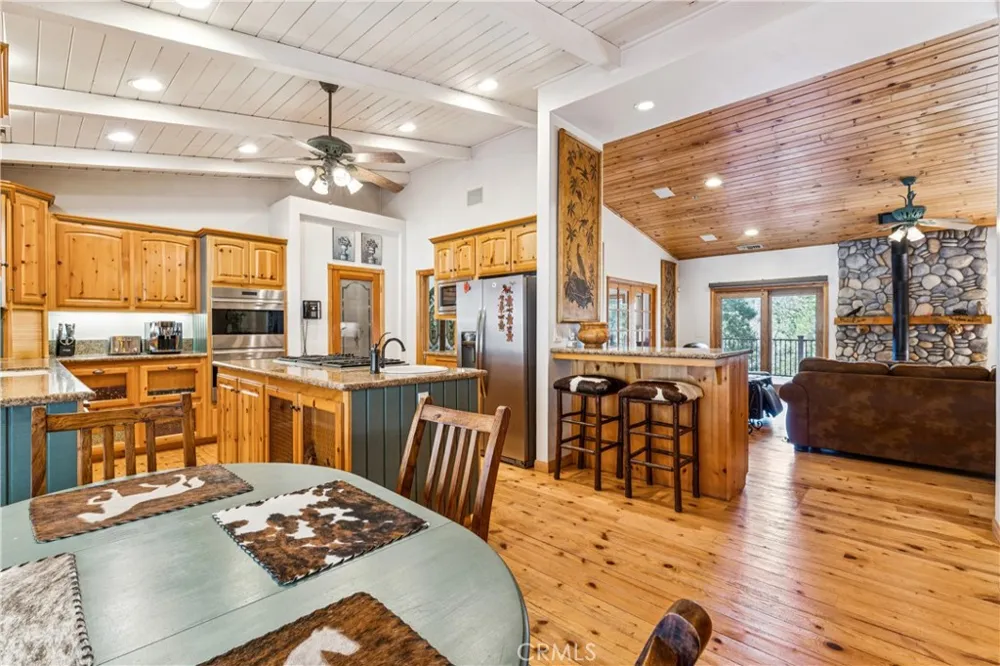 268 Cedarbrook Twin Peaks, CA 92391