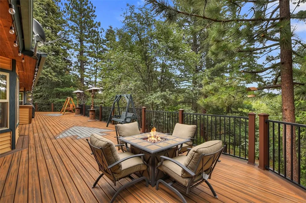 268 Cedarbrook Twin Peaks, CA 92391