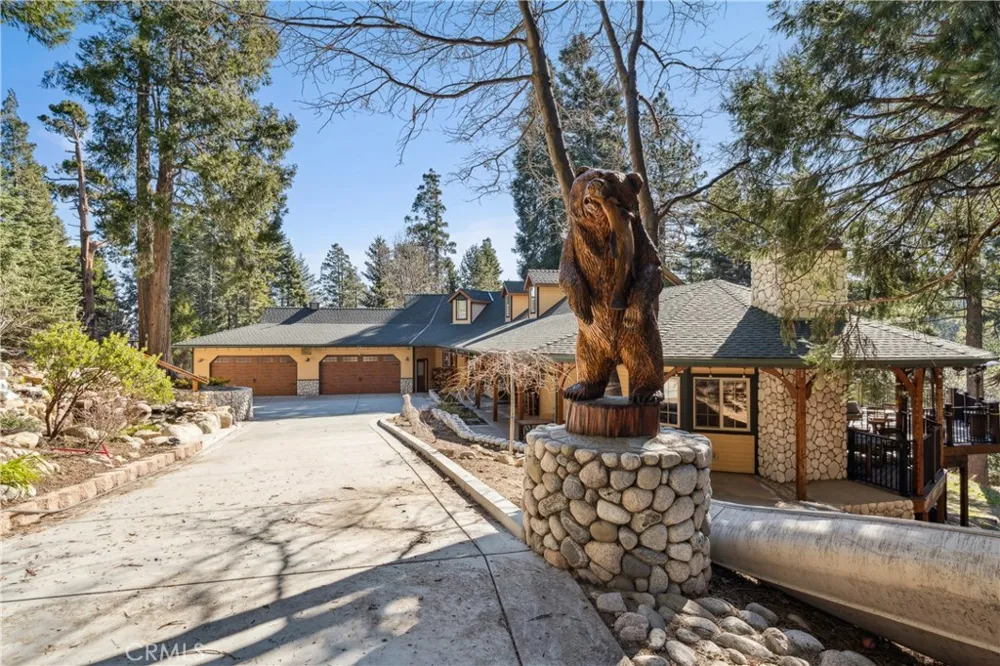 268 Cedarbrook Twin Peaks, CA 92391