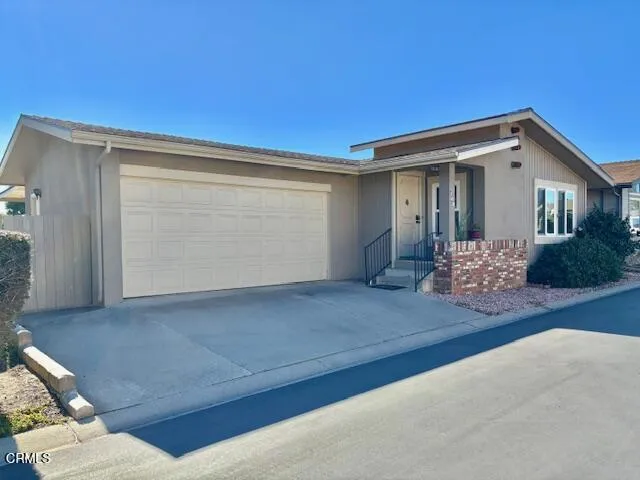 1220 Johnson Drive #108 Ventura, CA 93003