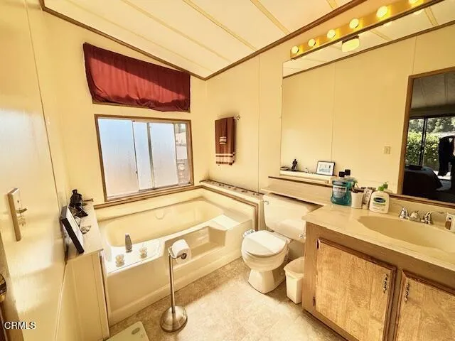 1220 Johnson Drive #108 Ventura, CA 93003