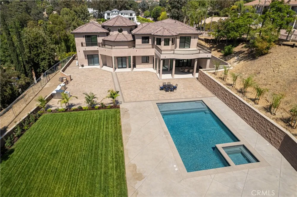 10521 Mary Bell Avenue Shadow Hills, CA 91040