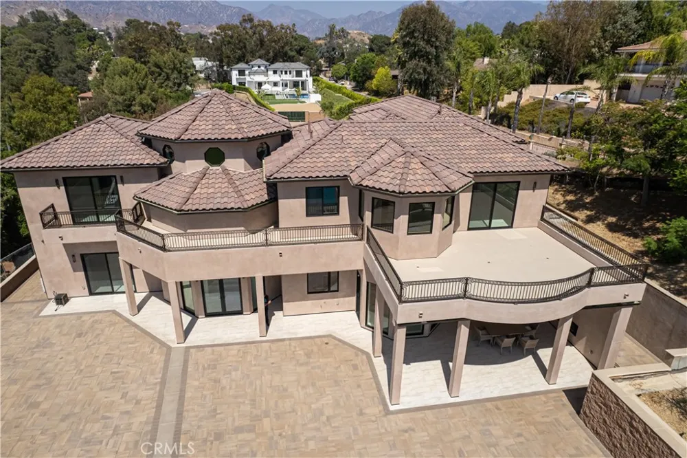 10521 Mary Bell Avenue Shadow Hills, CA 91040