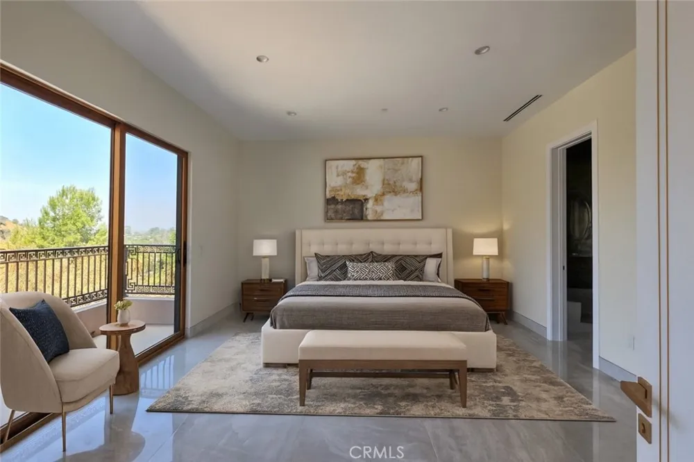 10521 Mary Bell Avenue Shadow Hills, CA 91040