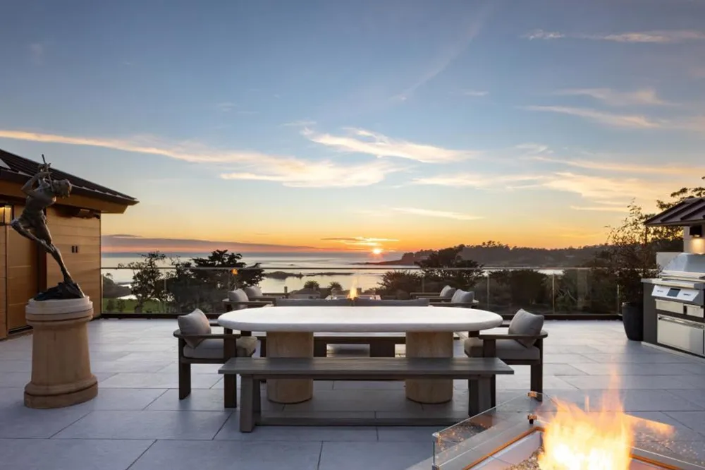 3364 17 Mile Drive Pebble Beach, CA 93953