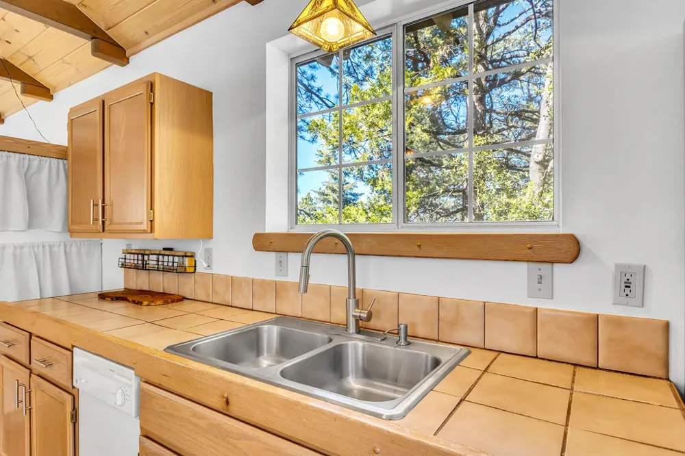 52365 Pine Ridge Road Idyllwild, CA 92549